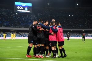 Il Napoli festeggia dopo un goal