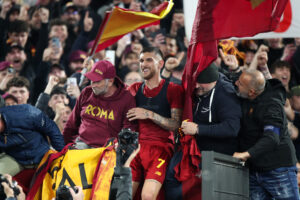 Pellegrini fra i tifosi della Roma