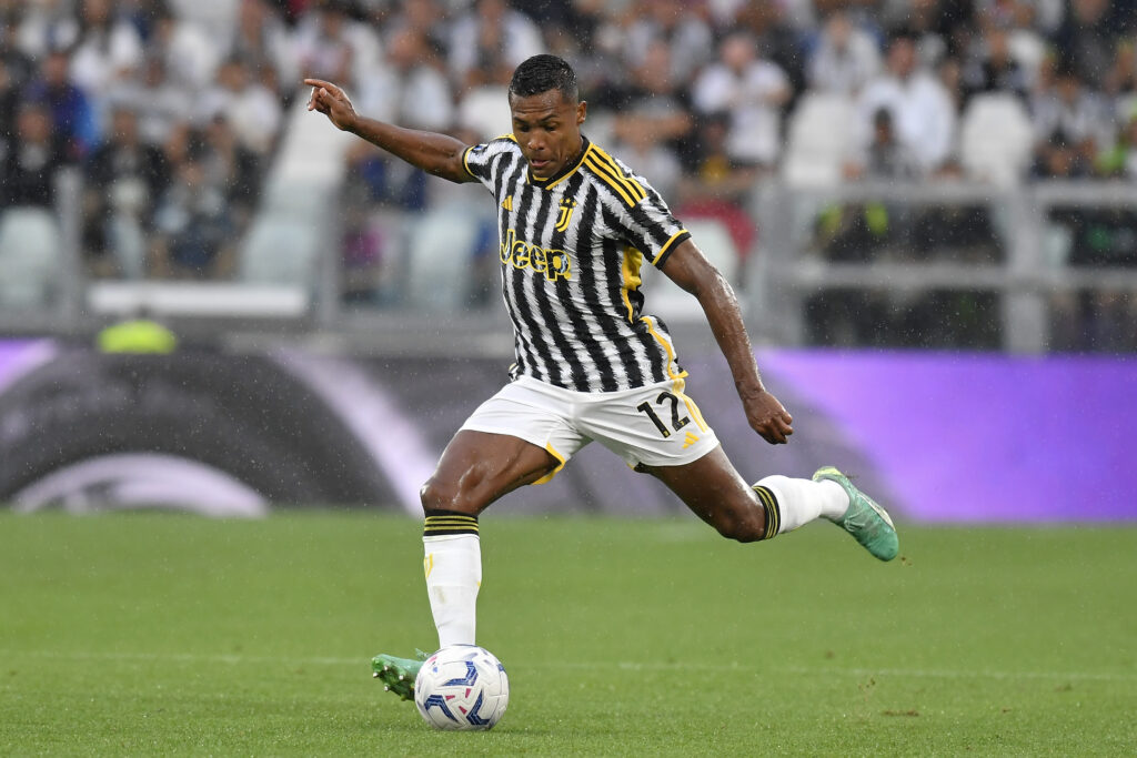 Mercato Juventus | Alex Sandro ai saluti: due alternative per Giuntoli